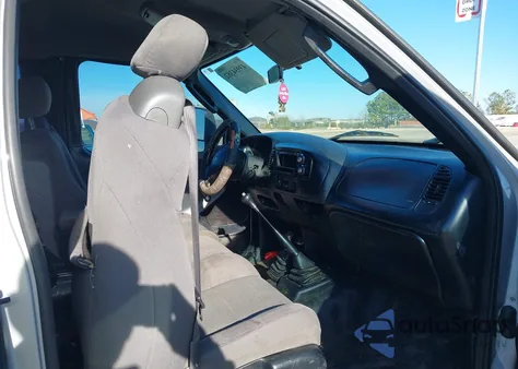 2003 Ford F-150 Lariat/Xl/Xlt из США, поврежденный, VIN 1FTRX18WX3NB32269